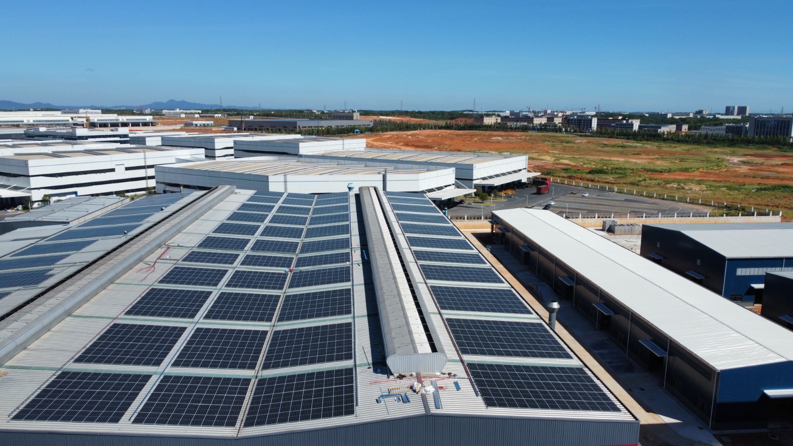 国家能源局：：今年我国可再生能源装机将突破1100GW